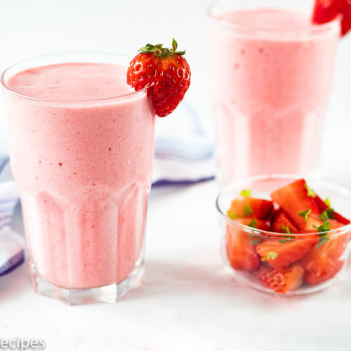 Berry pink smoothie recipe
